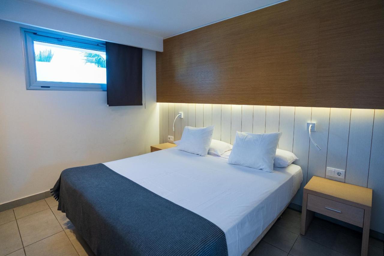Apartamentos Vacacionales Broncemar San Bartolomé エクステリア 写真